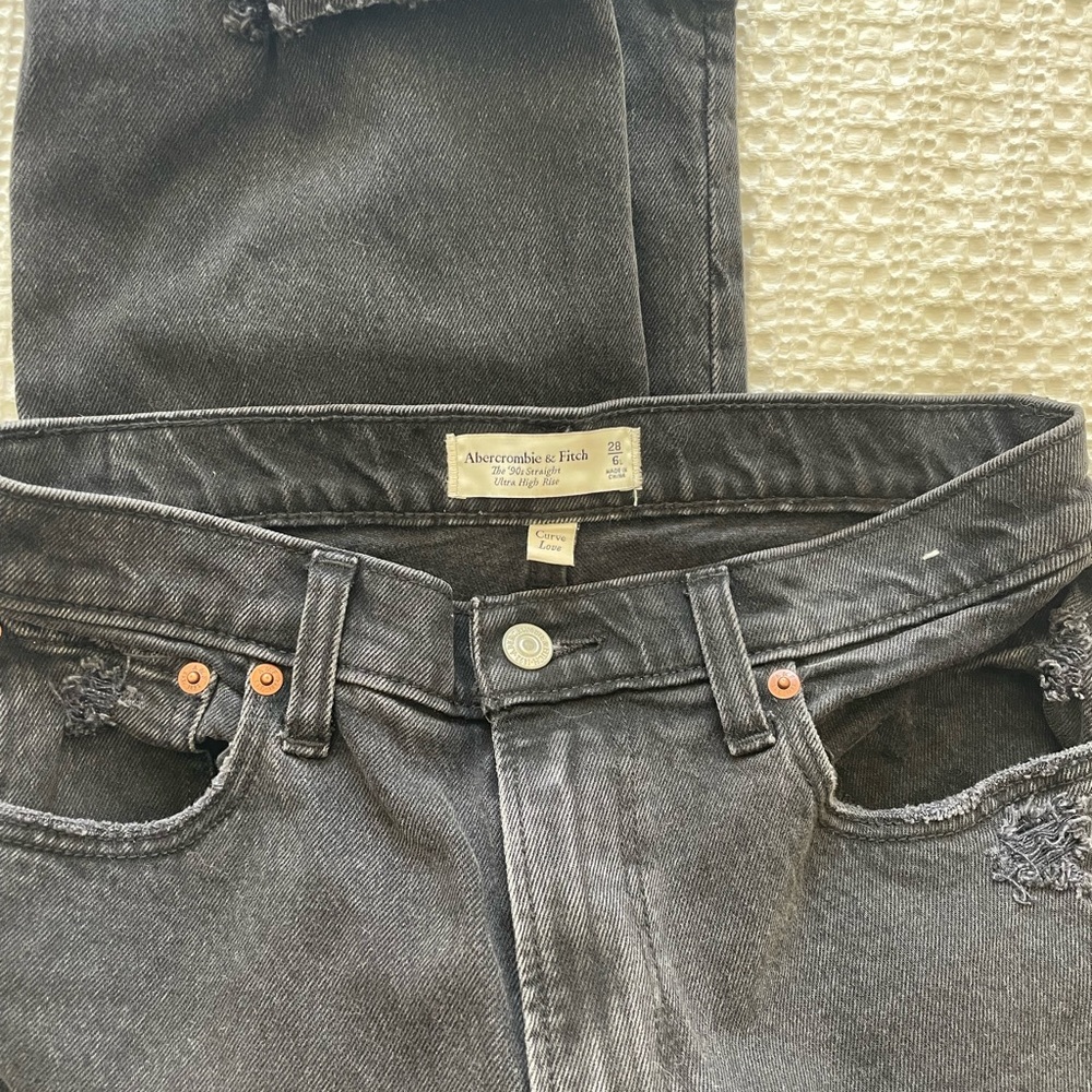 Abercrombie curve love ultra high rise 90s straight jean